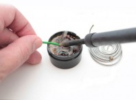 Как работать паяльником?